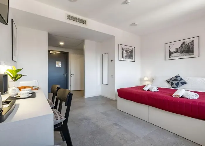 Joivy At Campus San Giobbe 3* Венеция